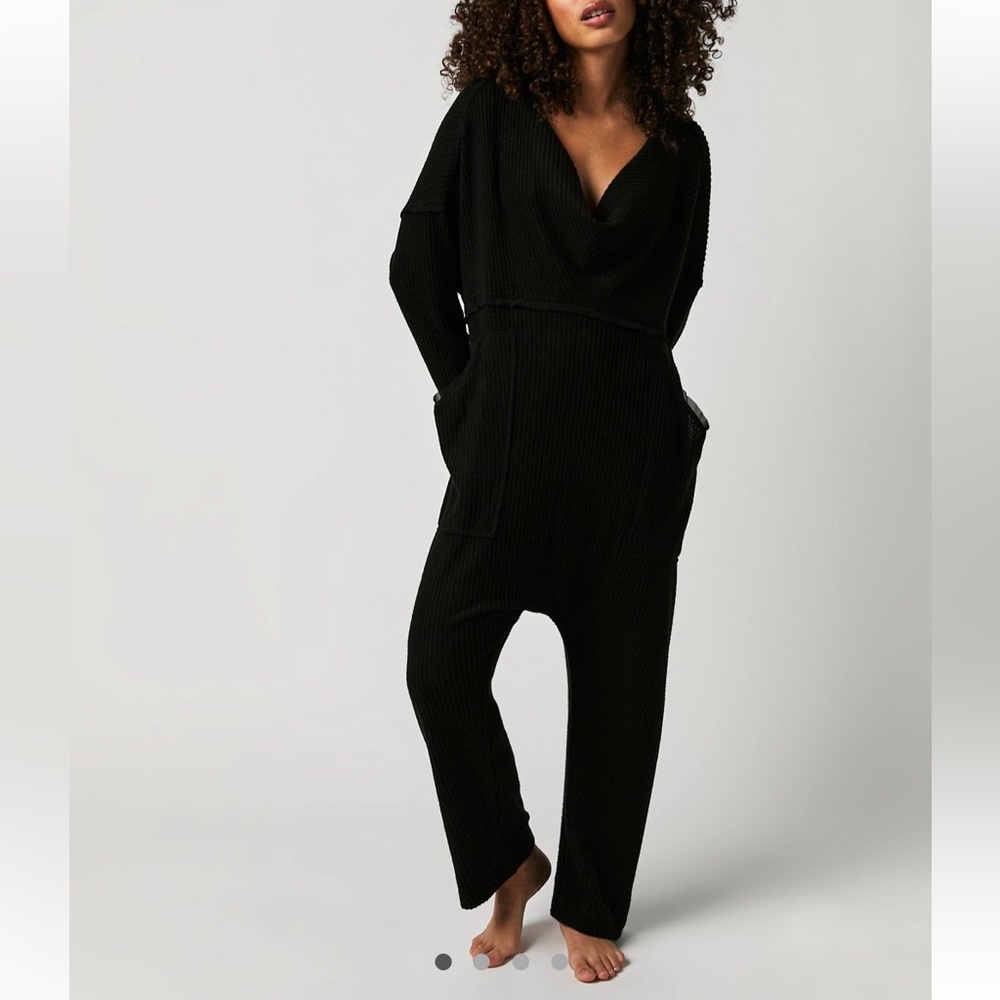 Free People Kickback Romper Black • XS